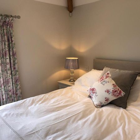 Whiteways Farmhouse Buckland Newton Buitenkant foto