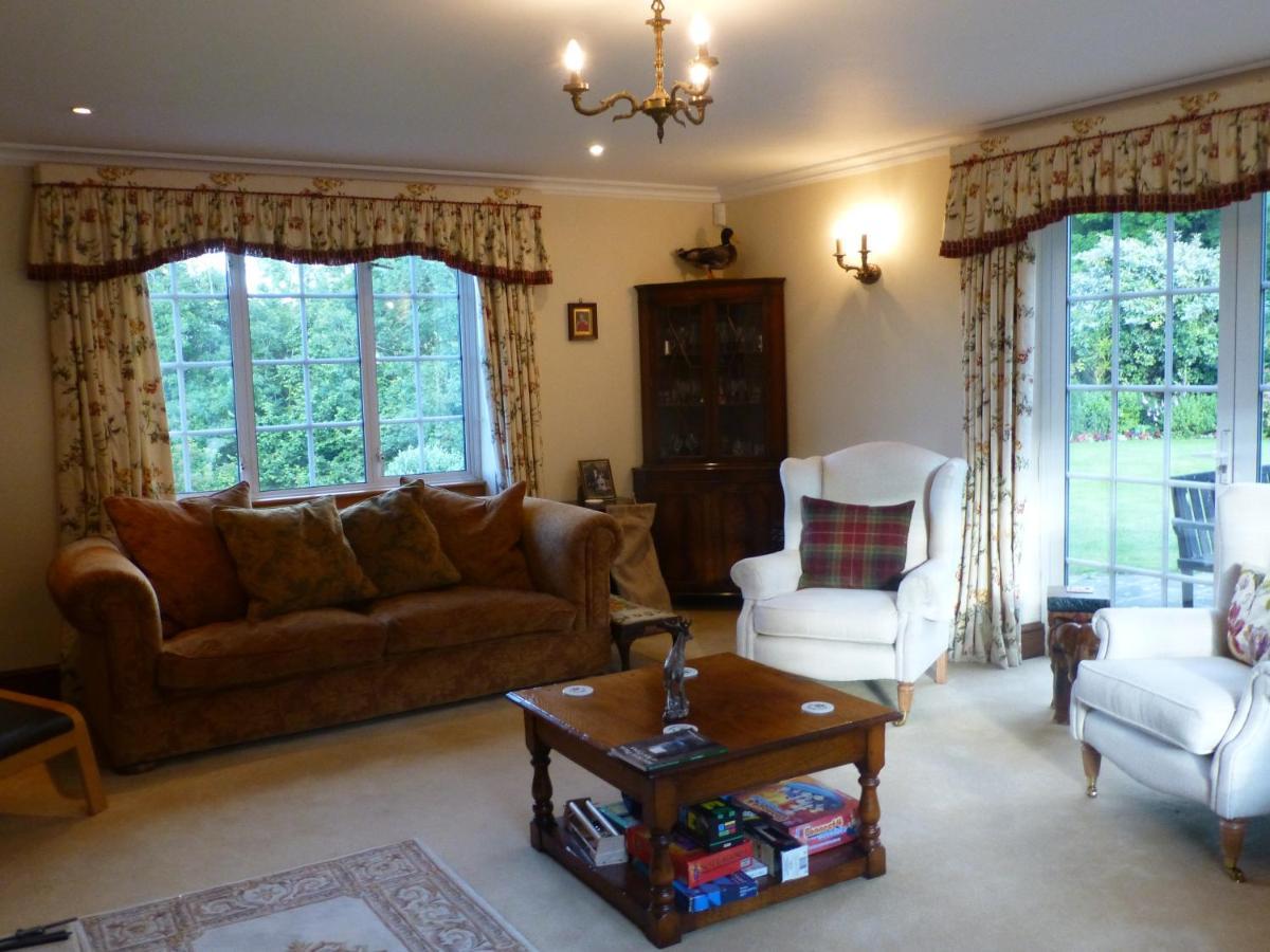 Whiteways Farmhouse Buckland Newton Buitenkant foto